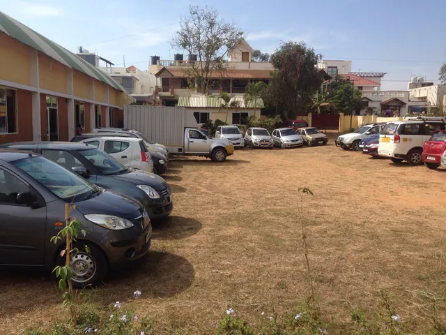 IVY PARK HOTEL AND RESTAURANT