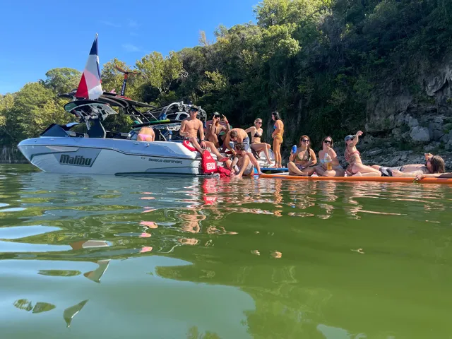 Good Vibes Boat Rental