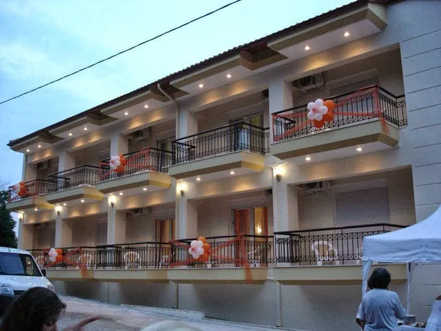 Loxandra Studios Hotel
