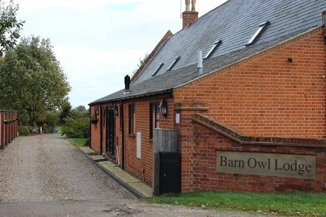 Barn Owl Lodge - Executive self-catering lodges