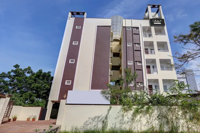 Super Hotel O Ramaraopet Near Kakinada Beach