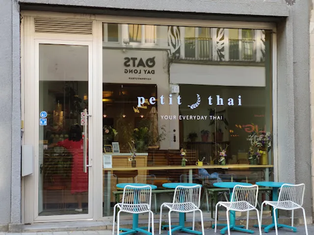 Petit Thai