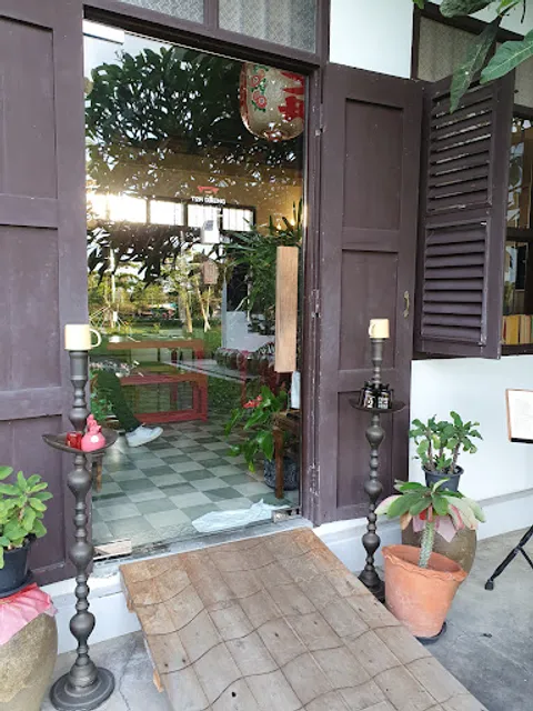 Toh Daeng at Baan Ar Jor