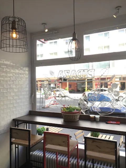 HASTY PASTRY Café | Bistro