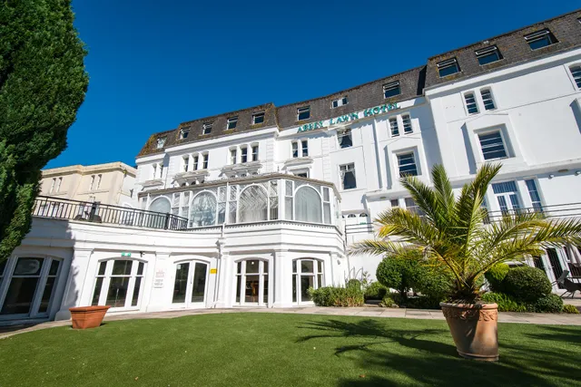 Abbey Lawn Hotel