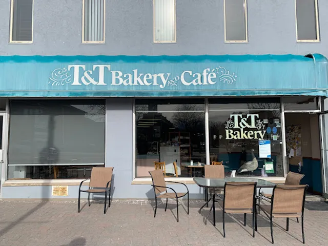 T & T Bakery And Cafe