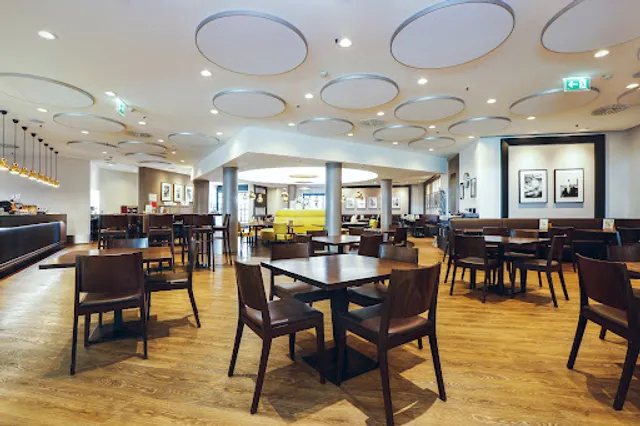 Piazza Café-Restaurant-Pizzeria