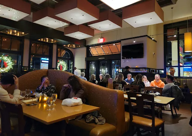 La Piazza Cucina Italiana & Wine Bar