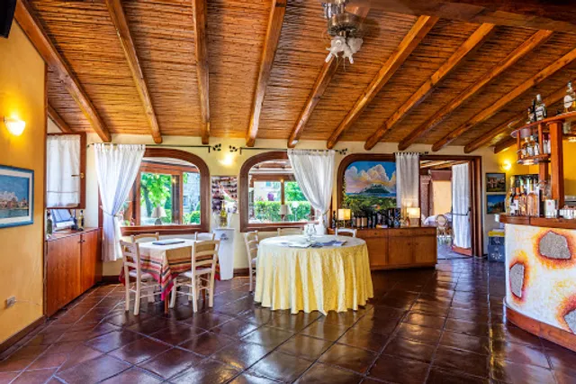 Ristorante La Cà Del Borgo (Flinstone's)