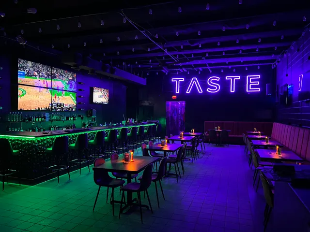 TASTE Bar & Grille