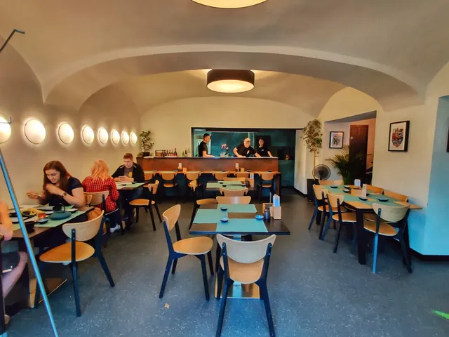 Yatai Sushi Otsumami Bar