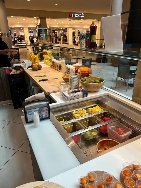 Mango Biche Mia - Cumberland Mall