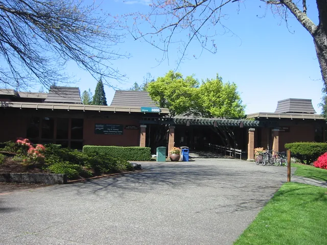 Ray W Howard Library