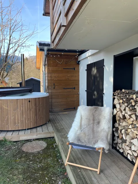 Silent Wood Forest Lodge • Chalet en location