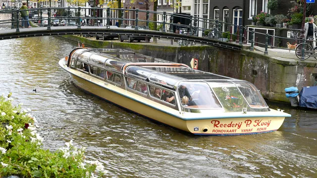 Rederij P. Kooij canal boat tours