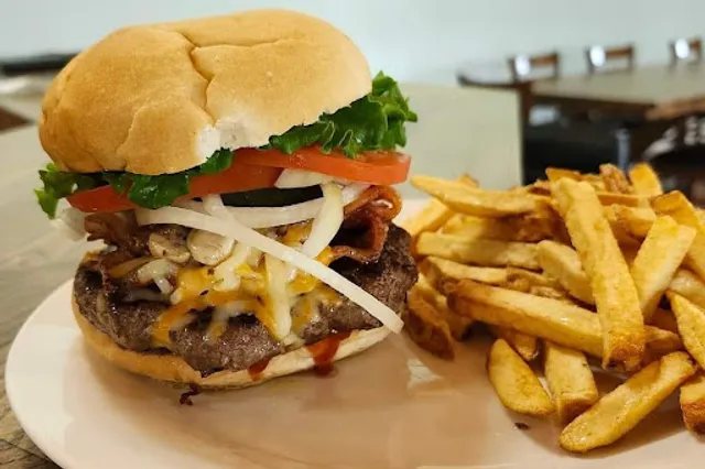 Mount Brenton Pub & Restaurant