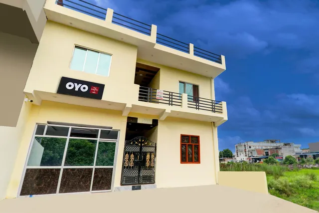 Super Hotel O SINGH GUEST HOUSE & RESTRO