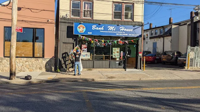 Banh Mi House