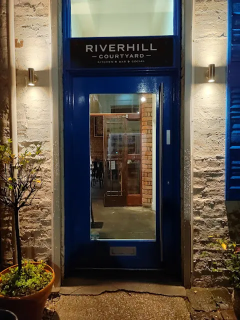 Riverhill Cafe, Bar & Restaurant