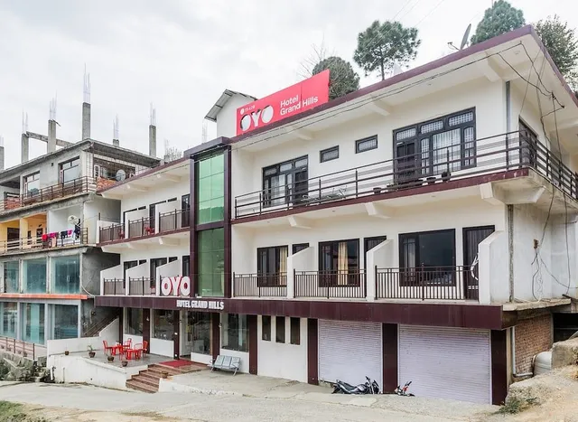 OYO 15428 Hotel Grand Hills