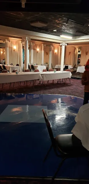 Ms Vikki's Restaurant & Banquet