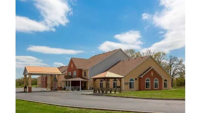 Super 8 by Wyndham Lake of the Ozarks