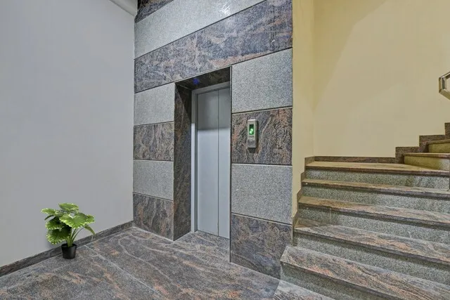 Hotel O The Circle Rajapark