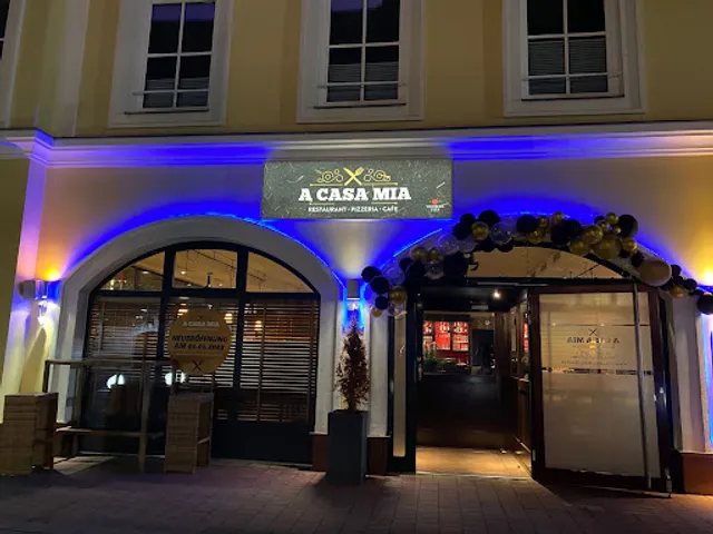 A CASA MIA Restaurant