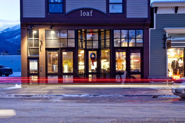 Loaf Italian Restaurant, Bar & Pizzeria