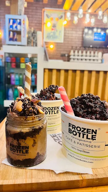 Frozen Bottle - Milkshakes, Desserts, and Ice Cream