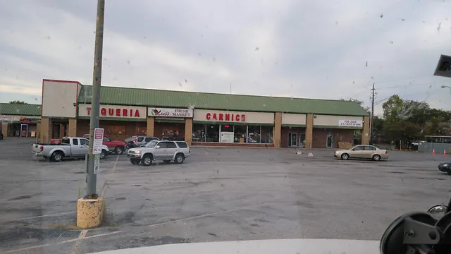 Luis's Fresh Market