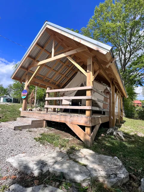 Lake Cumberland Glamping