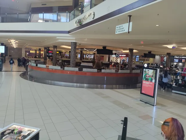 Apple Orland Square Mall