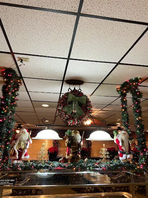 Sweet Waters Family Restaurant & Oasis Lounge