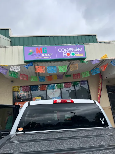 Mexican grocery tres hermanos