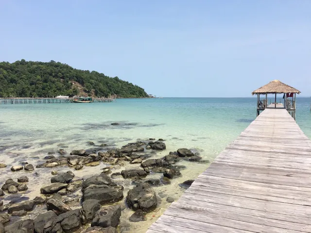 ឆ្នេរកោះរ៉ុងសន្លឹម