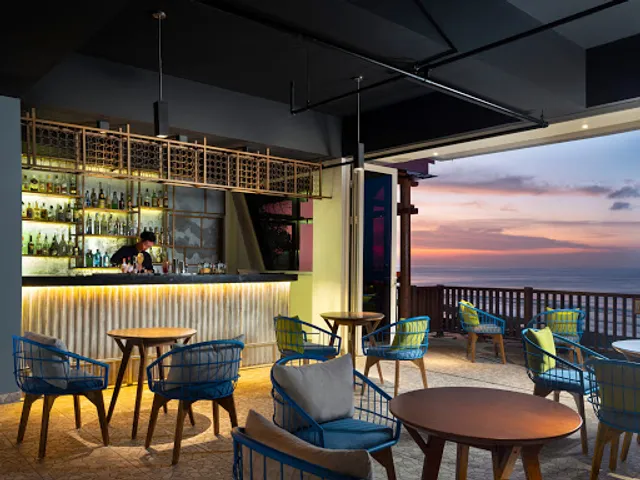 Botol Biru Bar and Grill