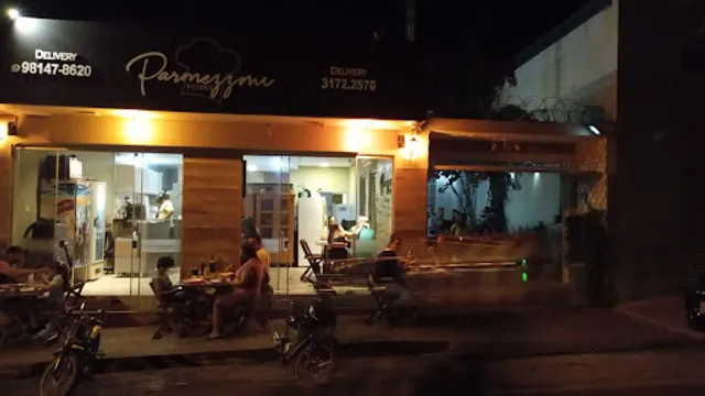 Parmezzoni Pizzaria