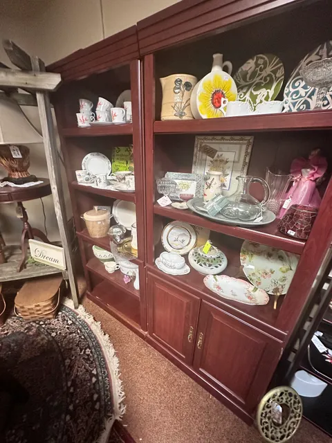 This & That Downtown