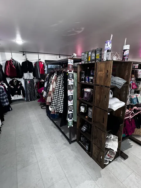 Carae's Closet Boutique