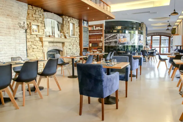 GUSTO13 Bistro & Delicate