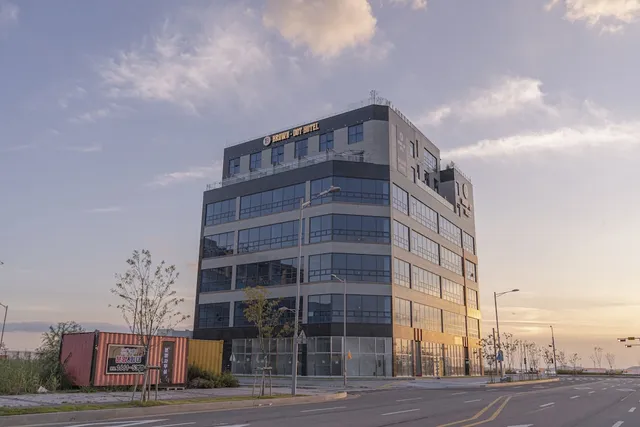 Brown Dot Siheung Geobuksum