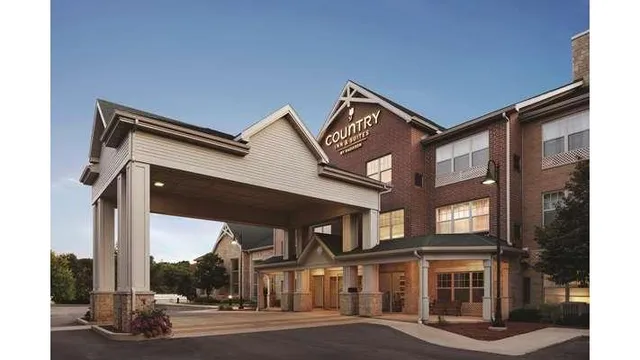 Country Inn & Suites by Radisson, Madison Southwest, WI
