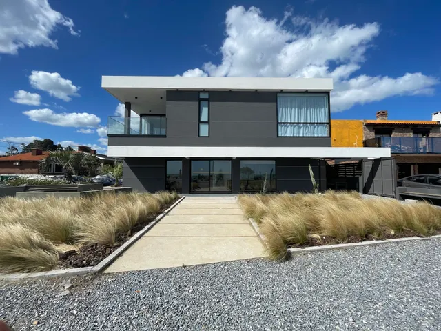 ALDA Group / Inmobiliaria en Piriápolis