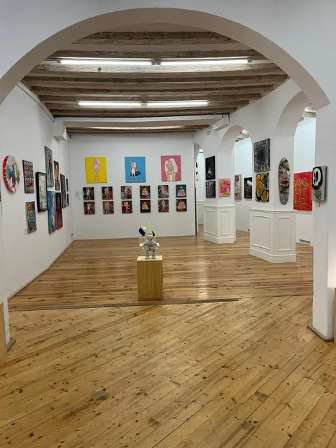 Canal Gallery