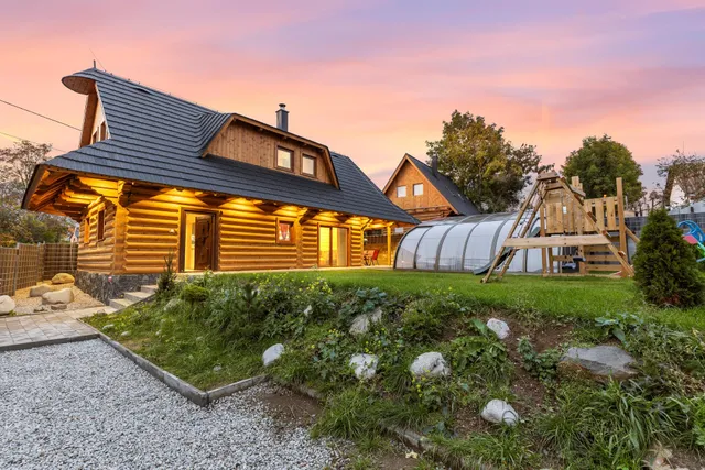 Chaty Kukaňa a Kuku