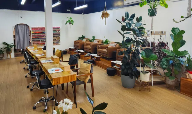 Nail Garden - Greenwoods Corner