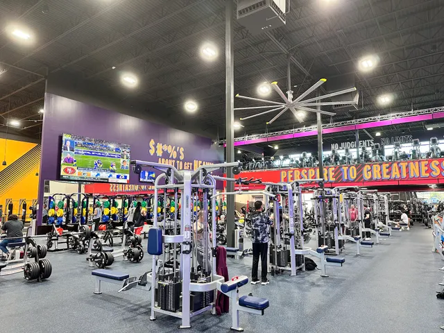 Crunch Fitness - Allen