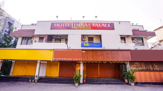 FabHotel Limras Palace
