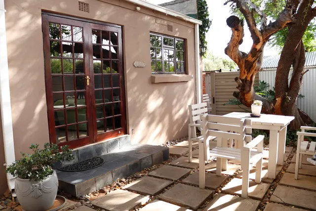 Pepper Tree Cottage, Dan Pienaar